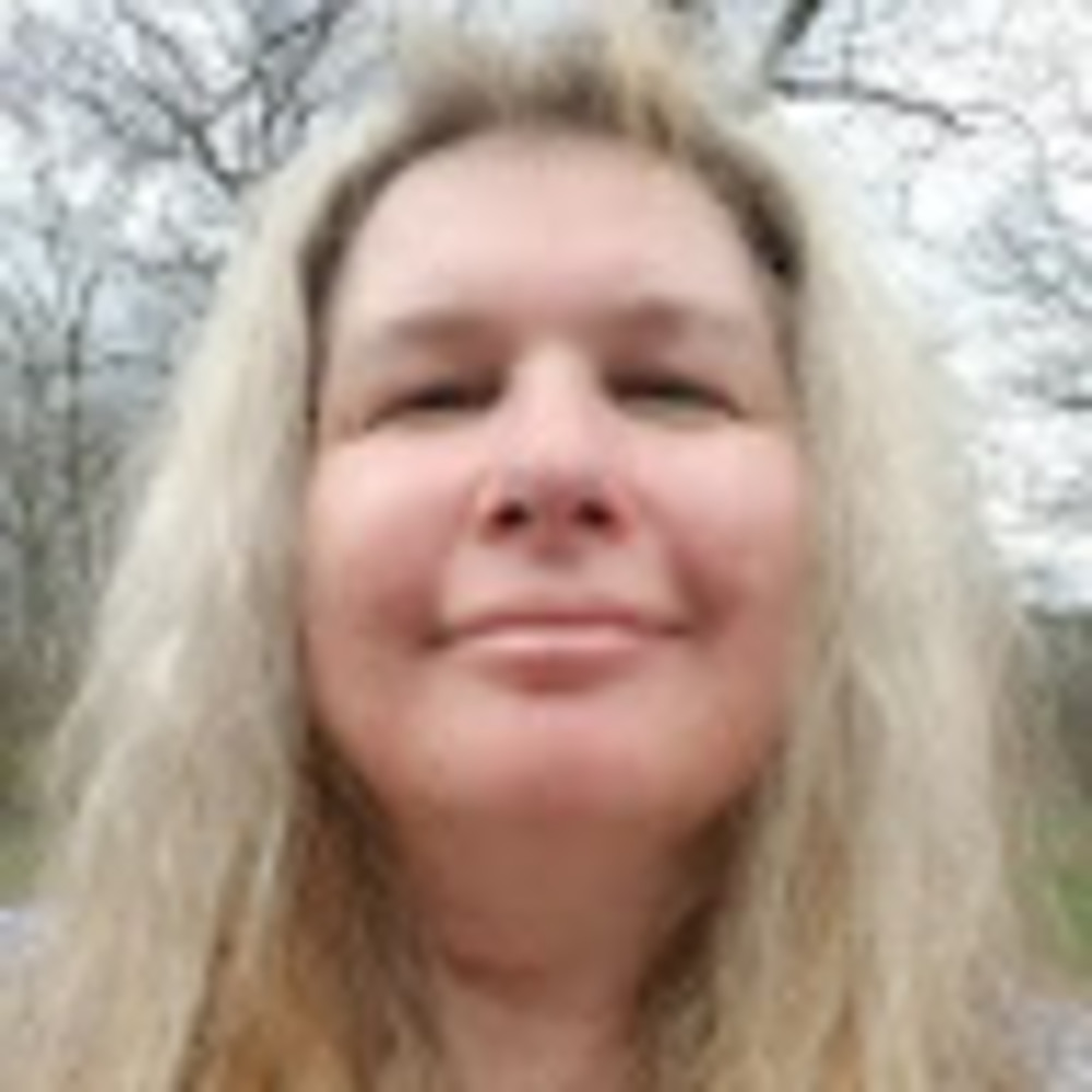 Meet your Posher, Stacy